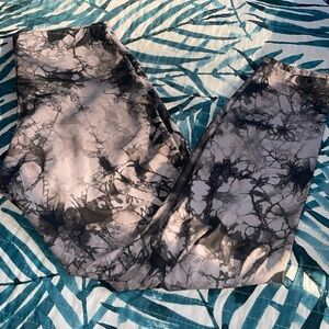 Lululemon leggings, size 8